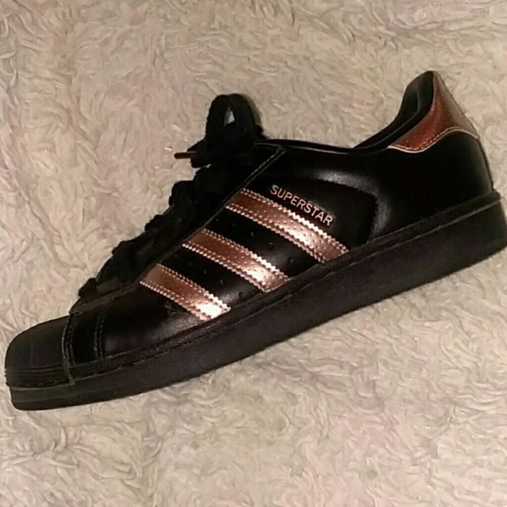 BRAND NEW BLACK & GOLD SUPERSTARS